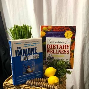 Prescription for Dietary Wellness and The Immune Advantage-lot of 2 health books